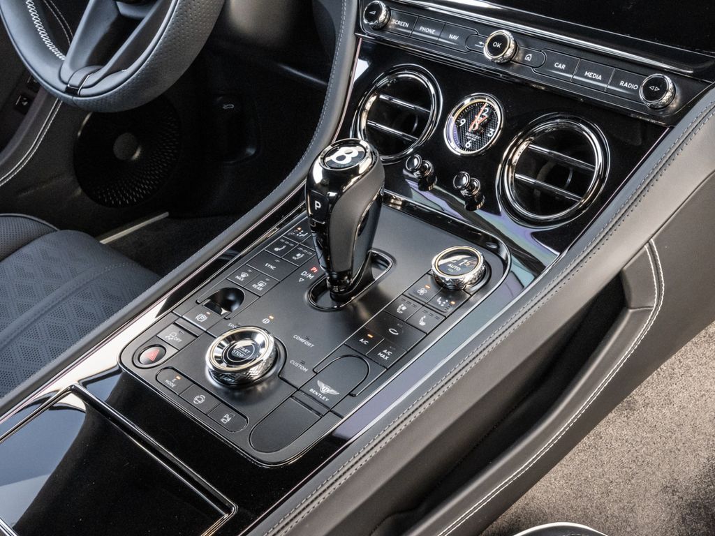 Bentley Continental GT 2025