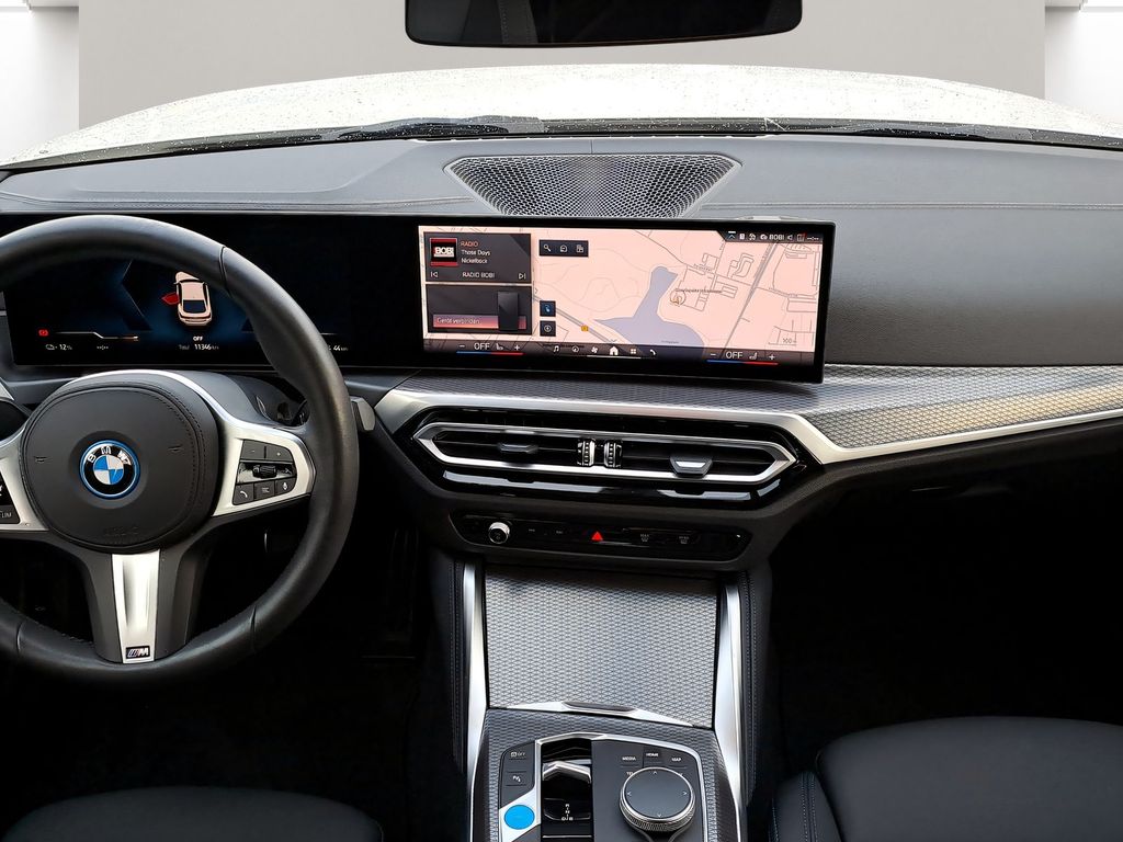 BMW i4 2023