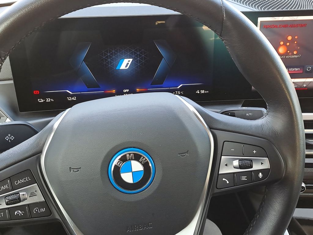 BMW i4 2023