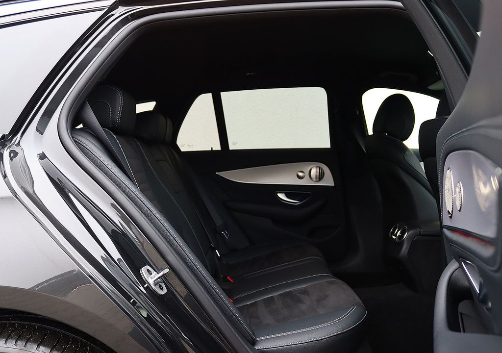 Mercedes-Benz E 300 2022