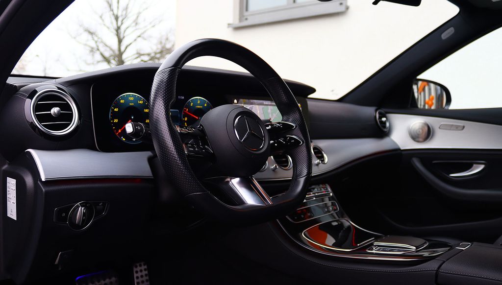 Mercedes-Benz E 300 2022