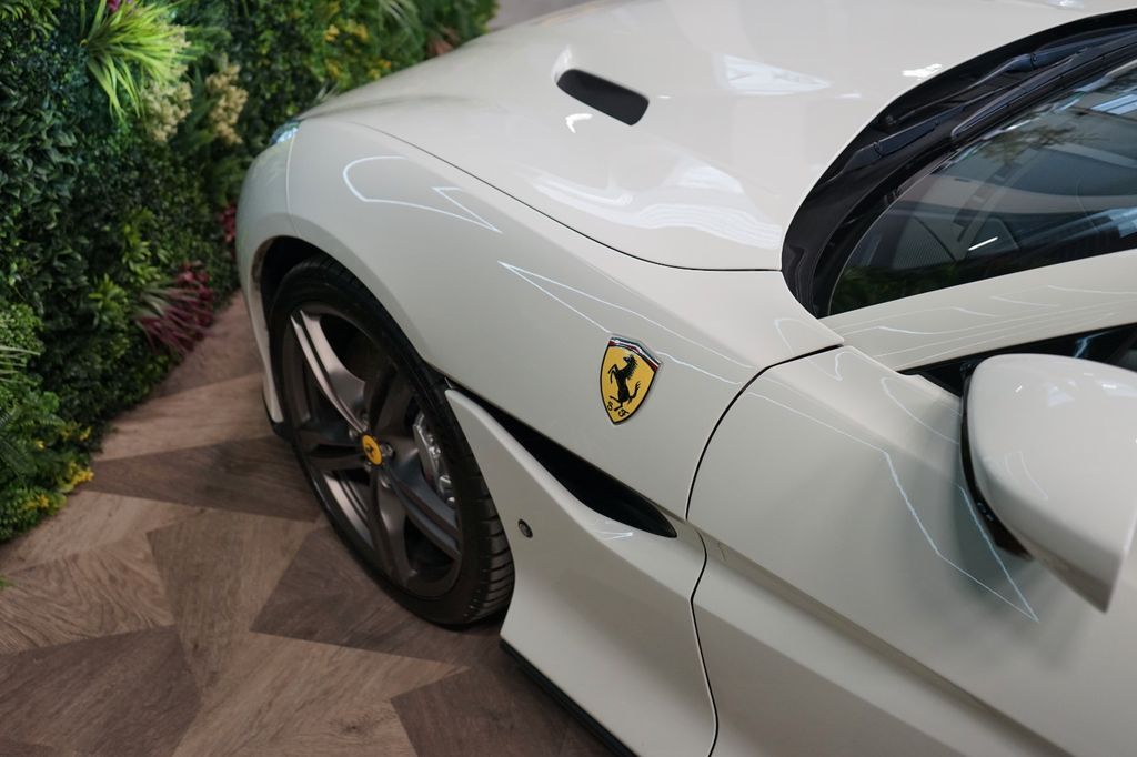 Ferrari Portofino 2021