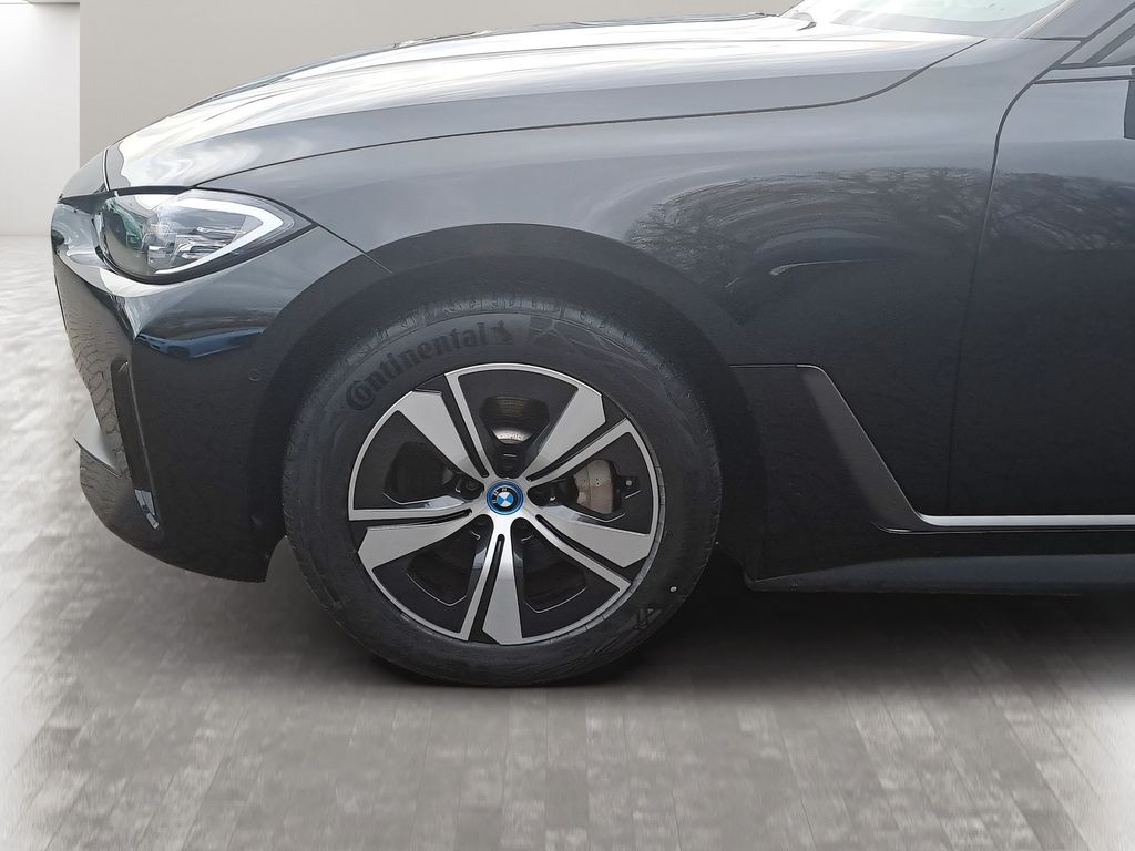 BMW i4 2023