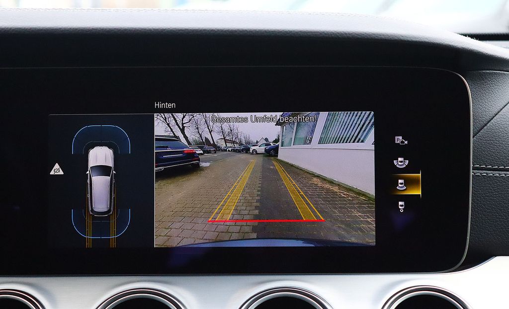 Mercedes-Benz E 300 2022