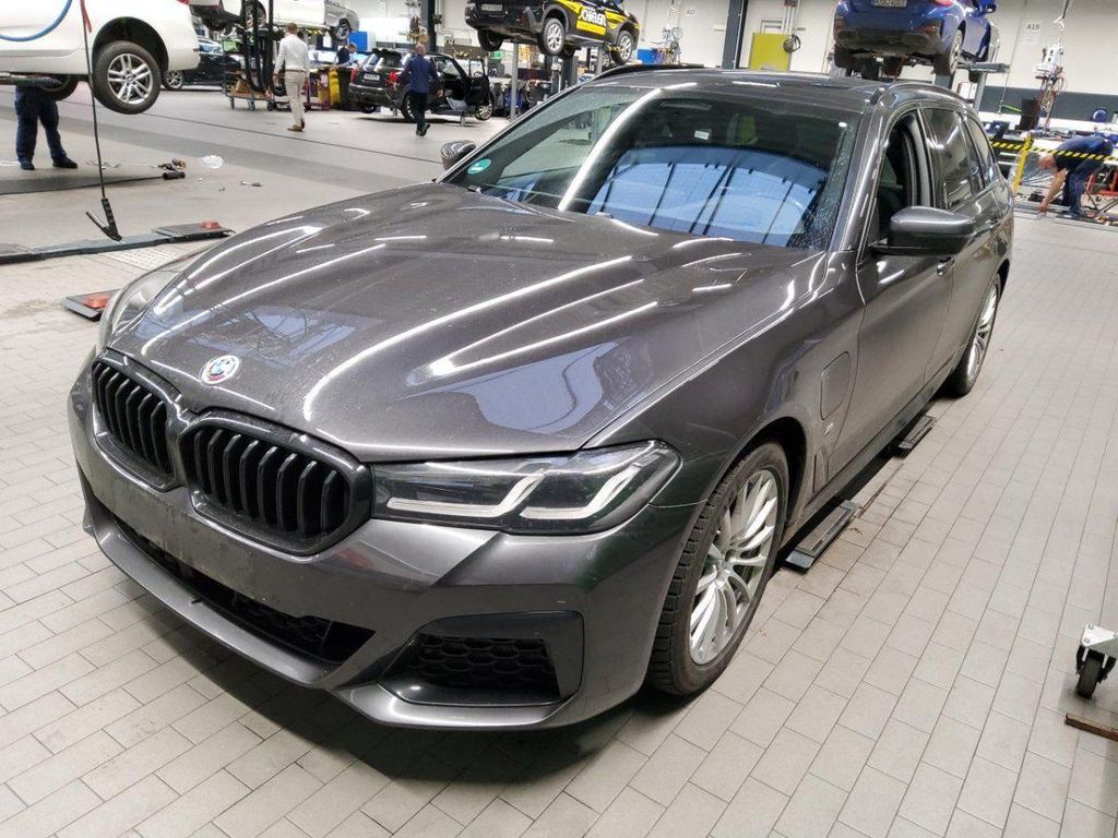 BMW 530 2022