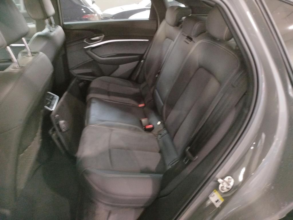 Audi SQ8 e-tron 2024