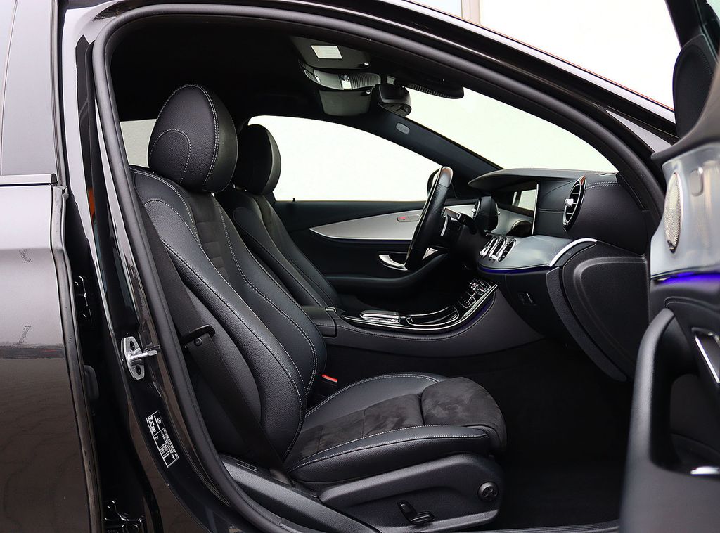 Mercedes-Benz E 300 2022