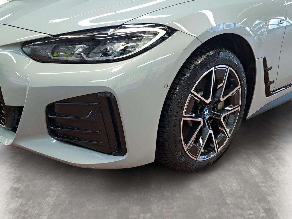 BMW i4 2023