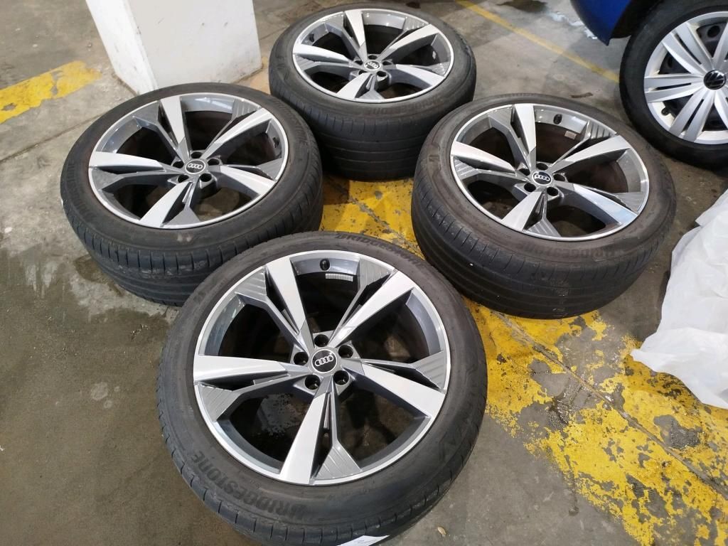 Audi SQ8 e-tron 2024