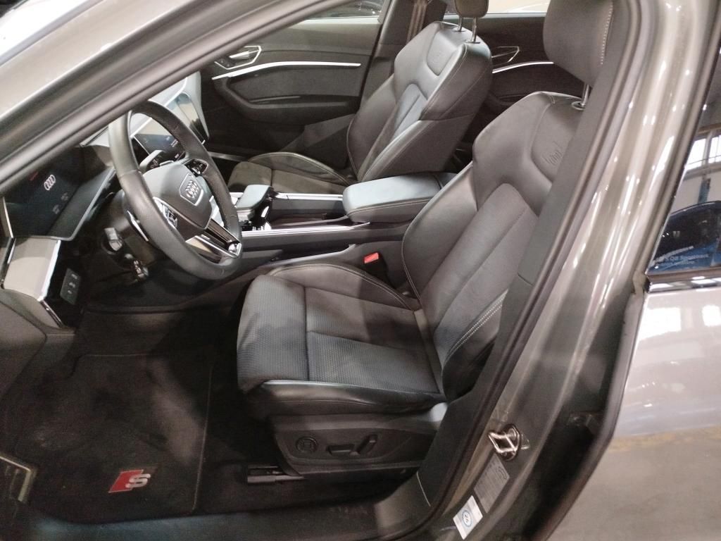 Audi SQ8 e-tron 2024