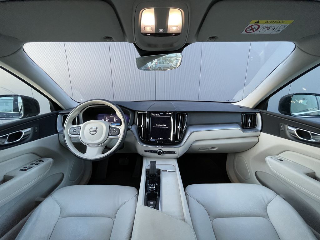 Volvo XC60 2022