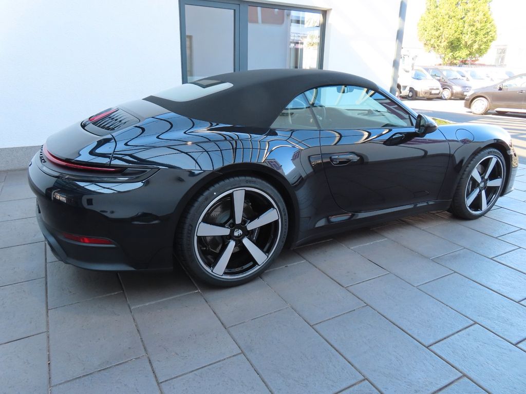 Porsche 992 2025