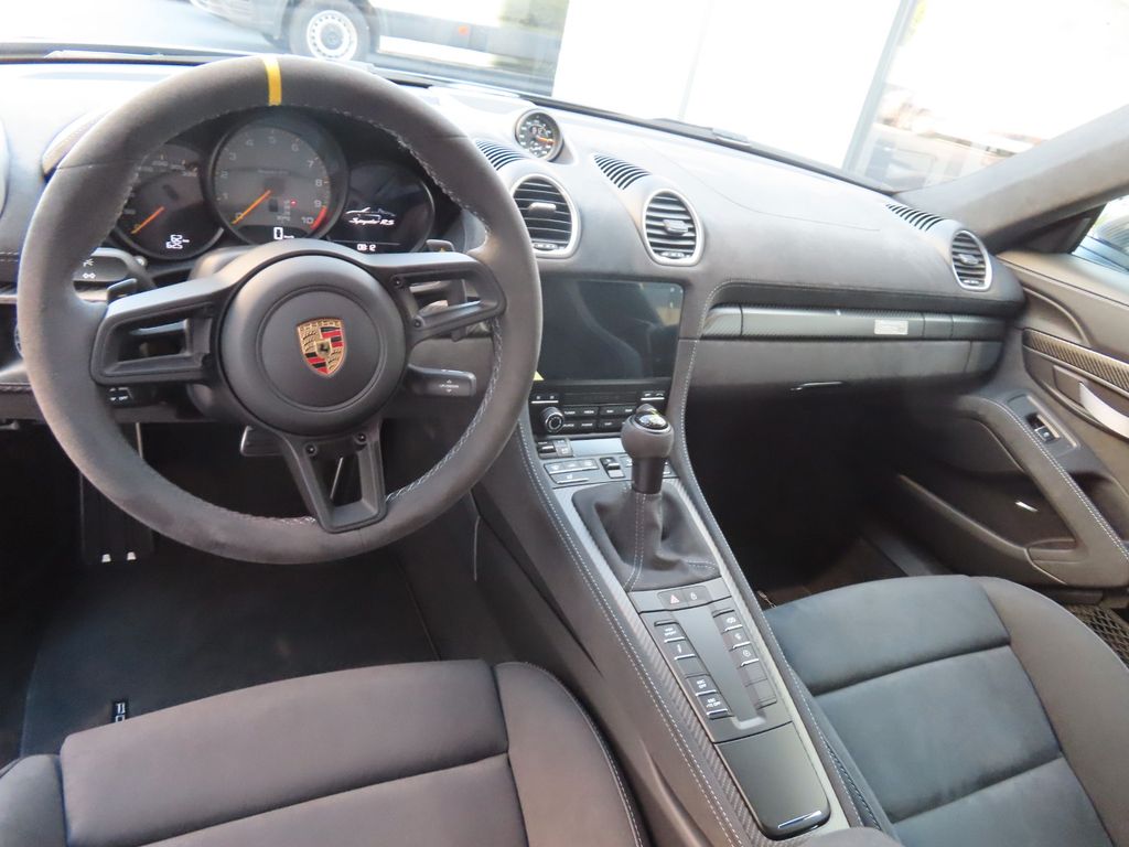 Porsche Boxster 2024