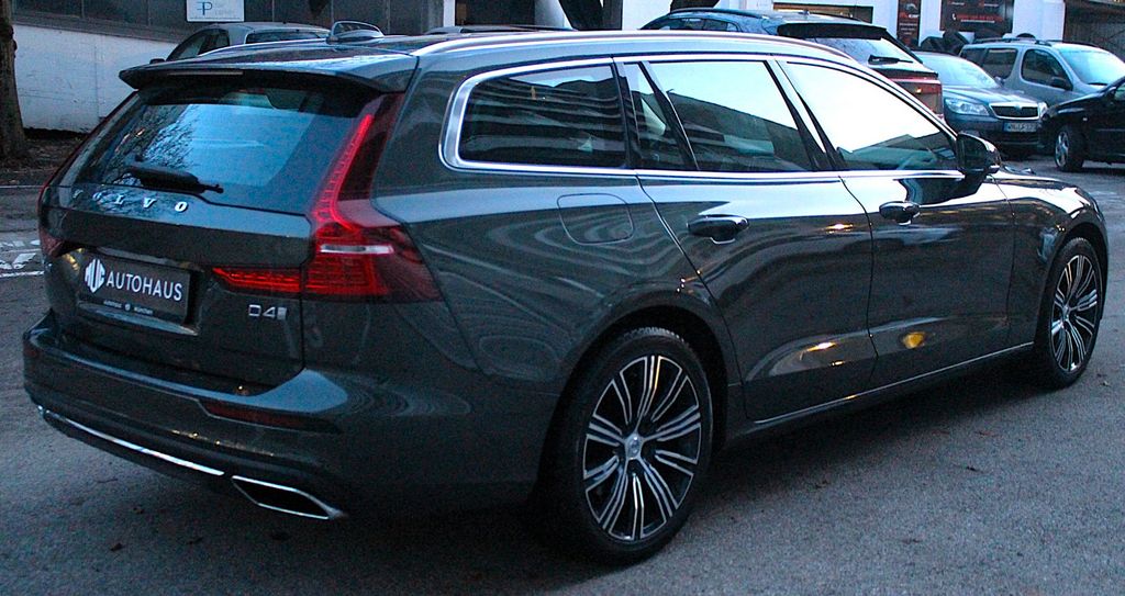 Volvo V60 2020