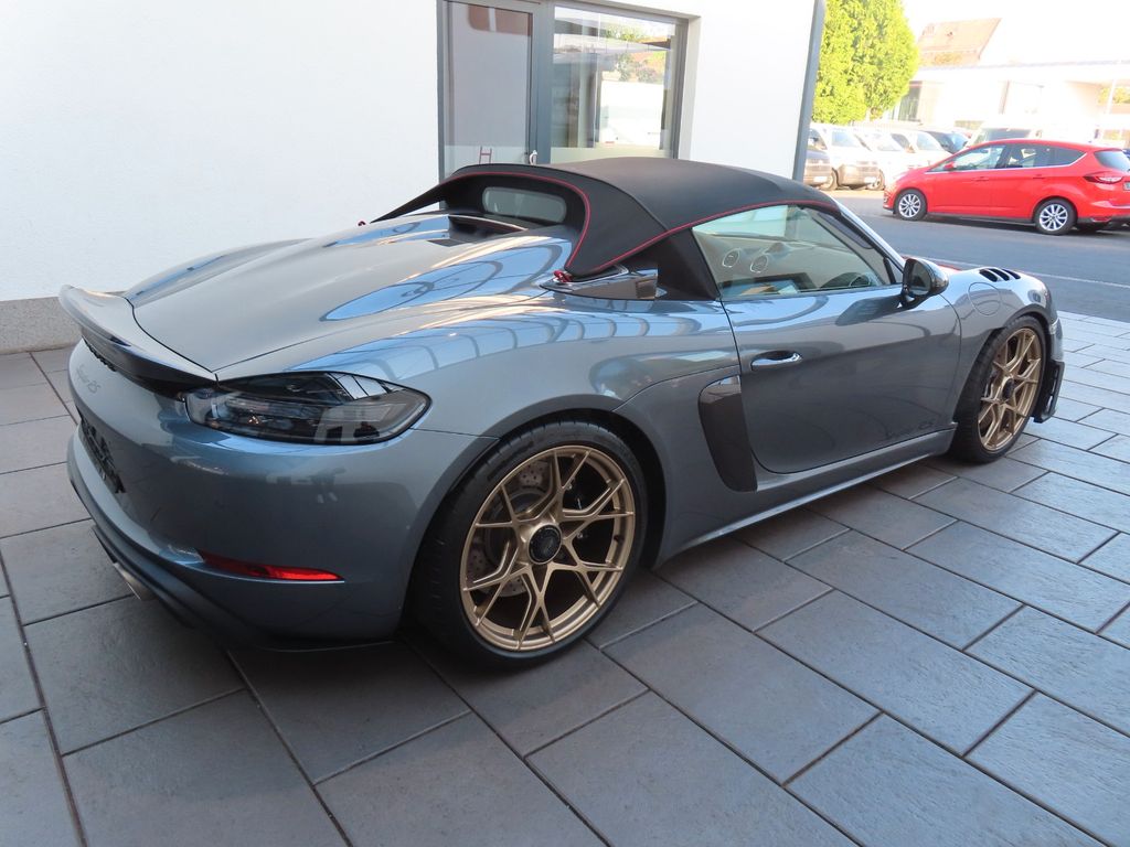 Porsche Boxster 2024