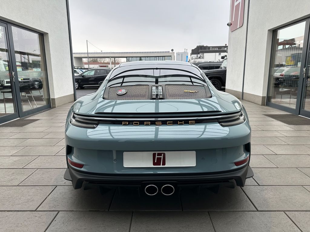 Porsche 992 2025