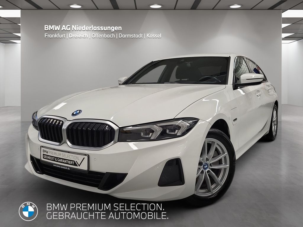 BMW 330 2022