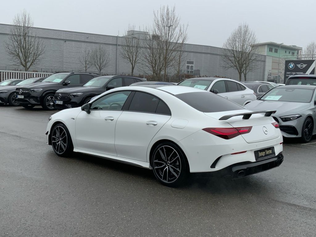 Mercedes-Benz CLA 35 AMG 2024
