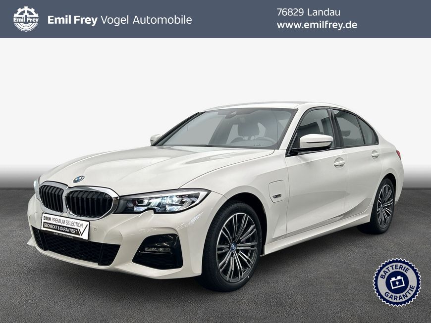 BMW 330 2021