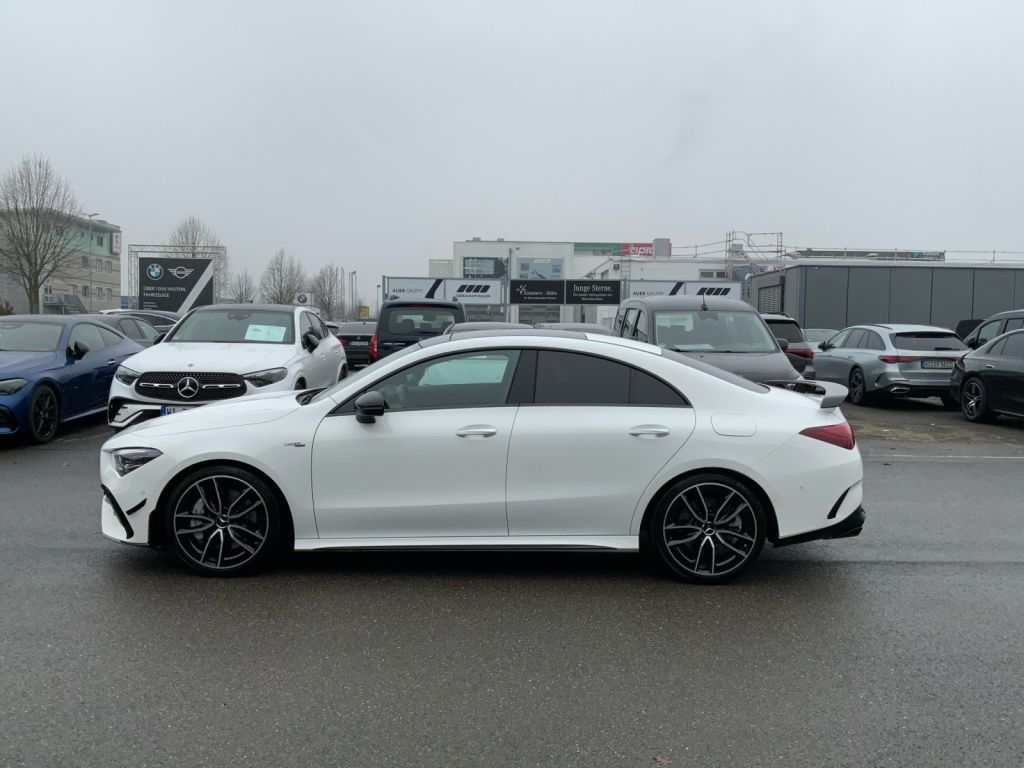Mercedes-Benz CLA 35 AMG 2024