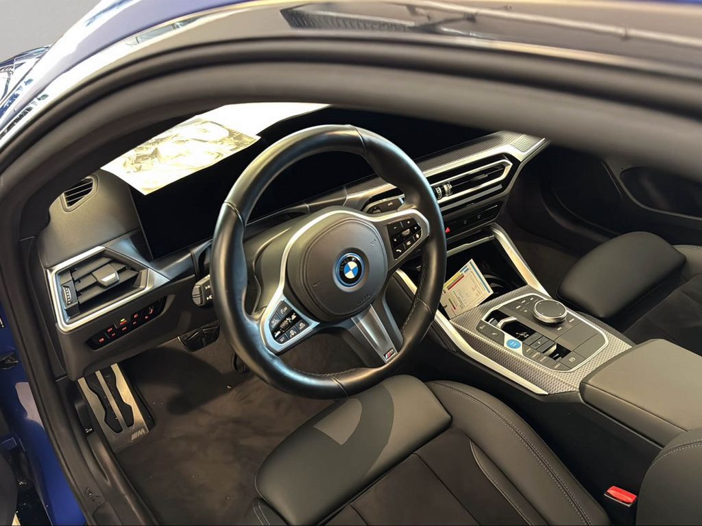 BMW i4 2023
