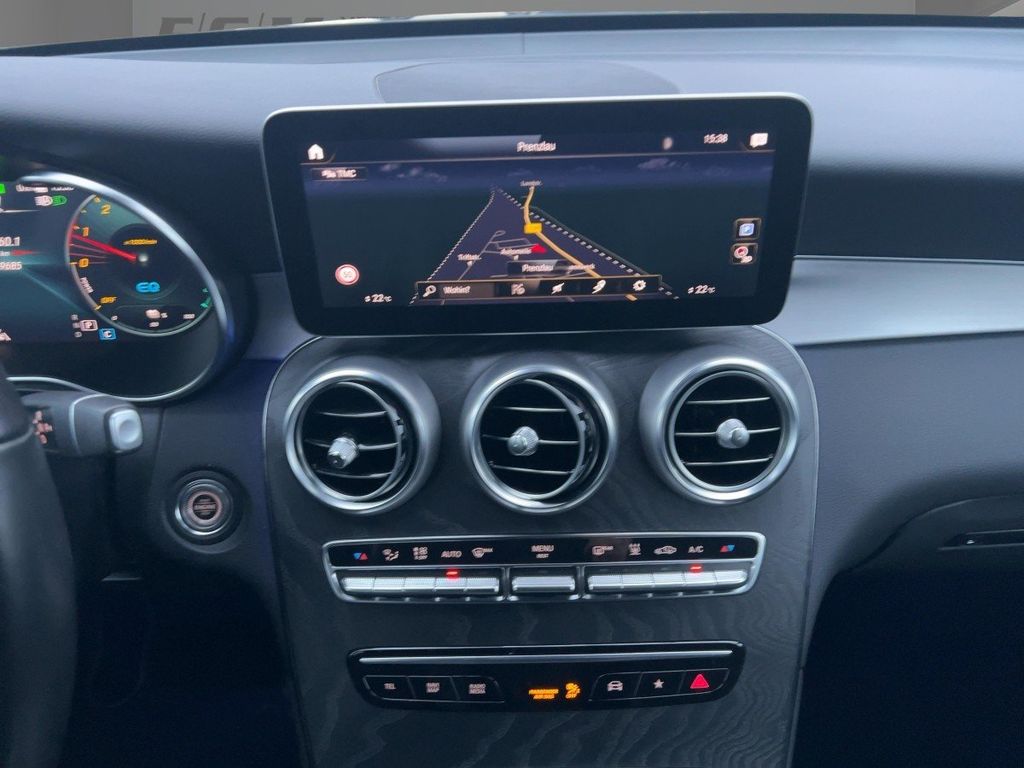 Mercedes-Benz GLC 300 2021