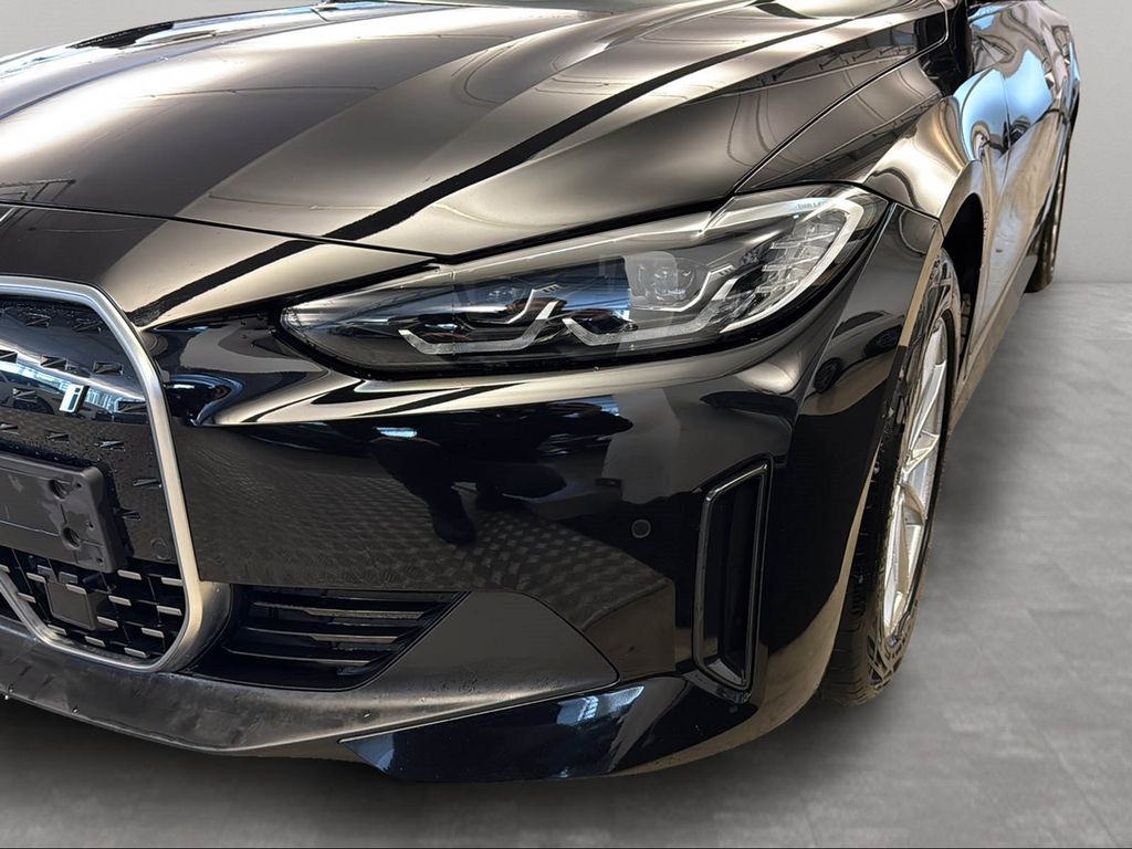 BMW i4 2023