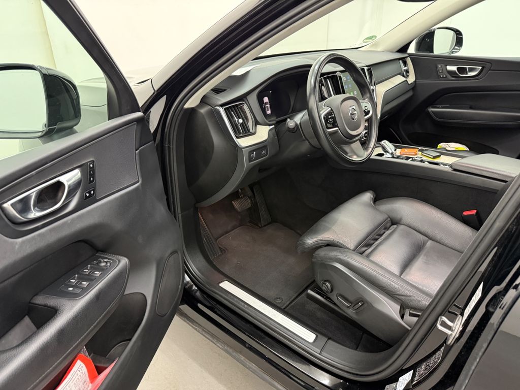 Volvo XC60 2022