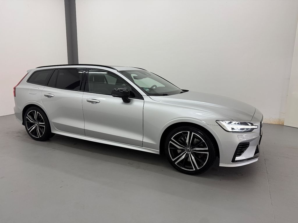 Volvo V60 2022