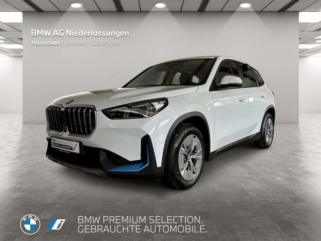 BMW iX1 2023