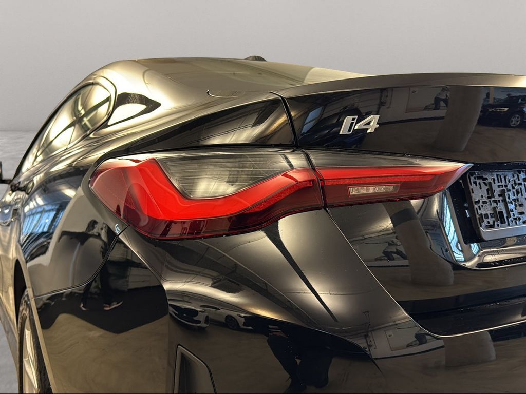 BMW i4 2023