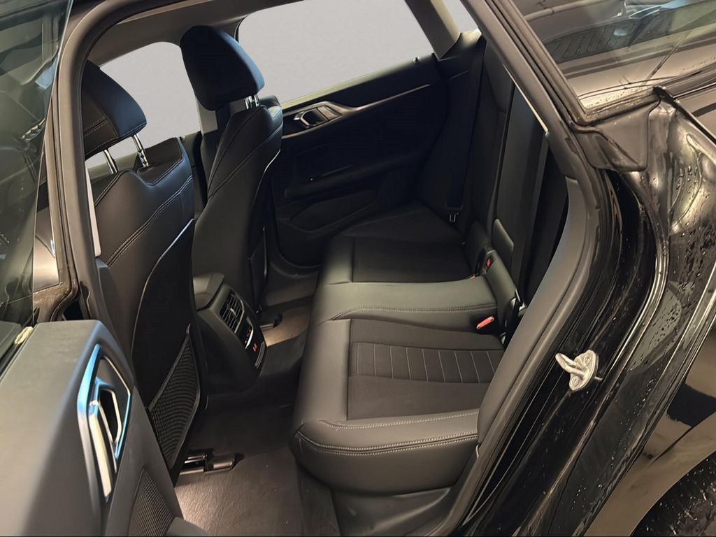 BMW i4 2023