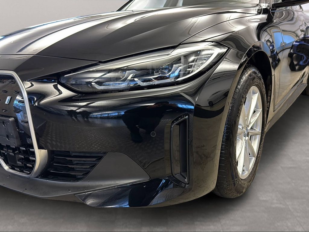 BMW i4 2023