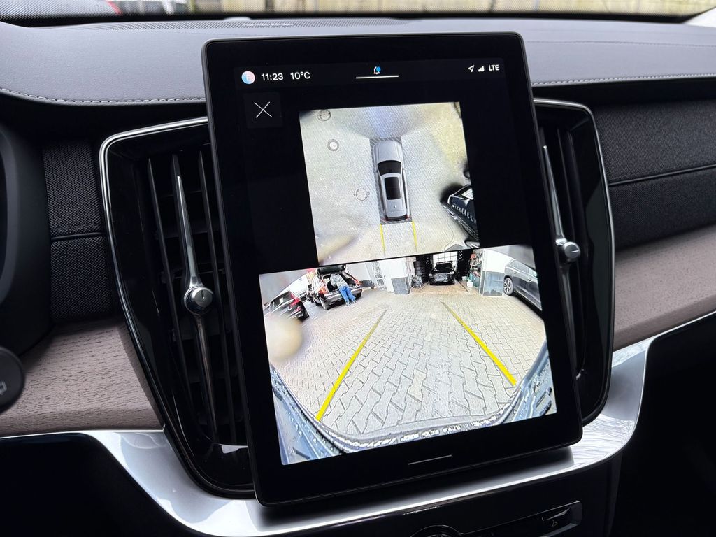 Volvo XC90 2025