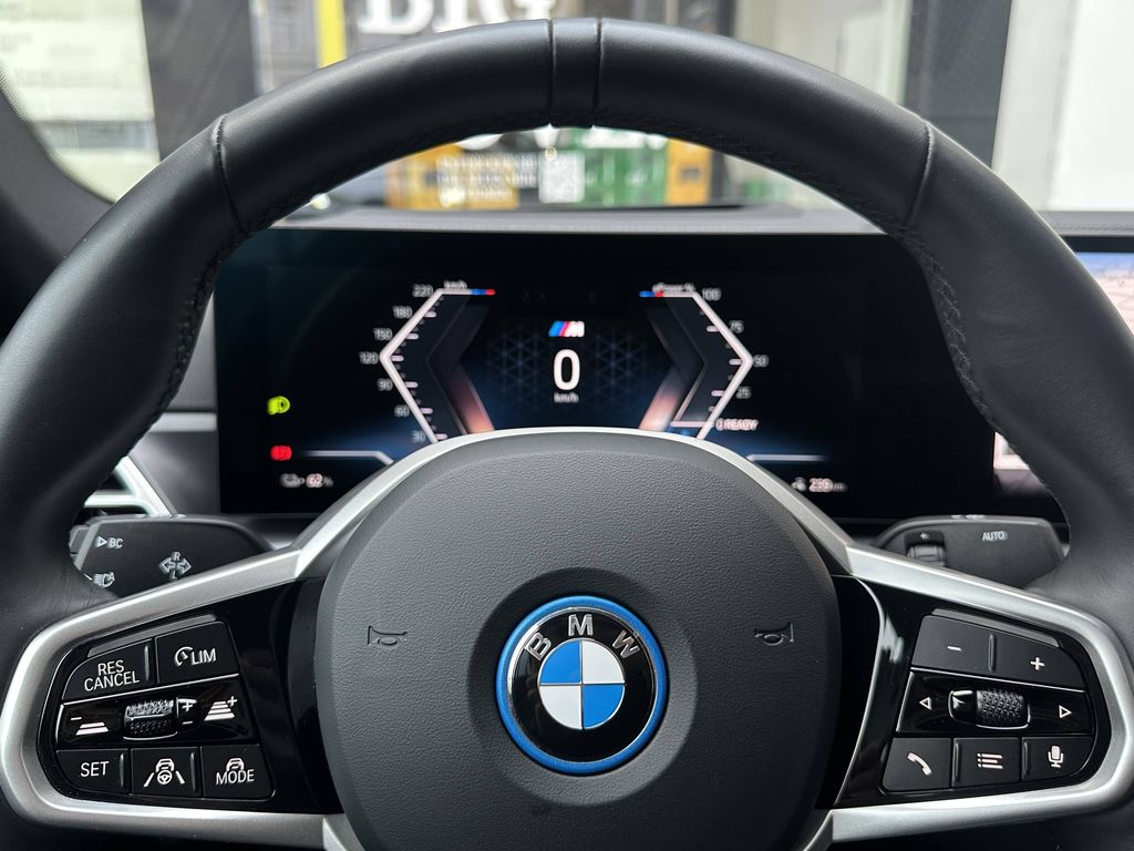 BMW i4 2024