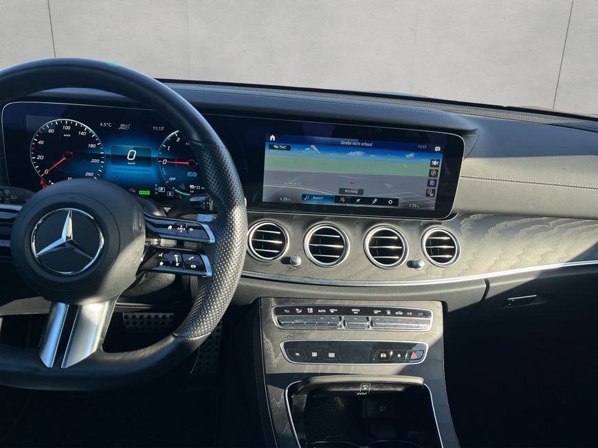 Mercedes-Benz E 300 2021