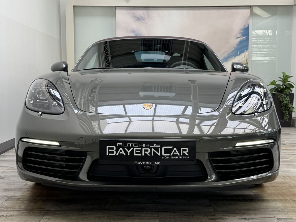 Porsche Boxster 2025