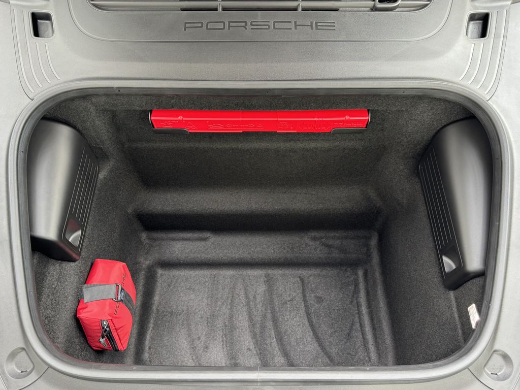 Porsche Boxster 2025