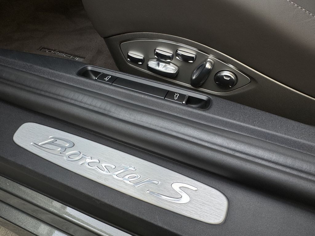 Porsche Boxster 2025