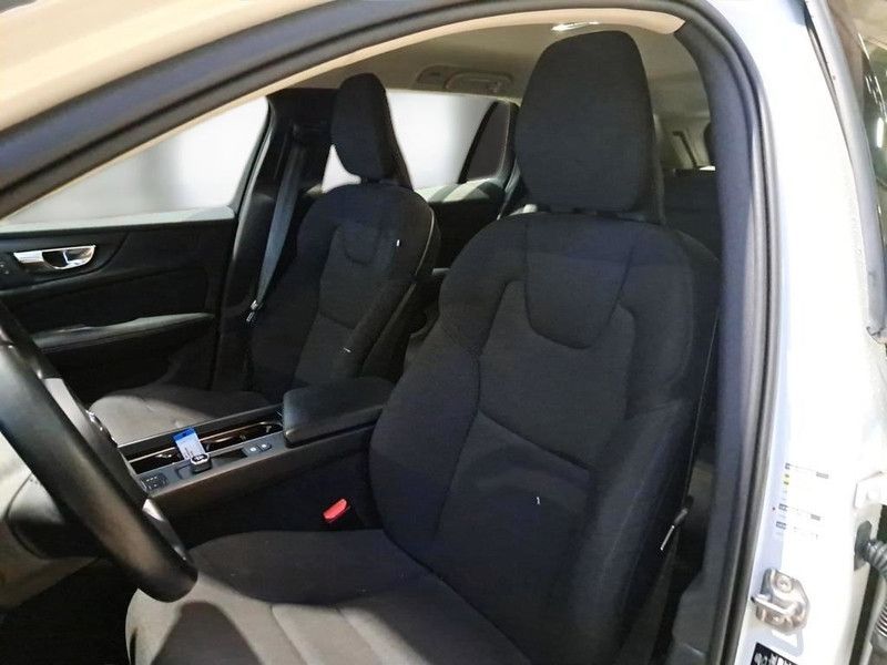 Volvo V60 2021