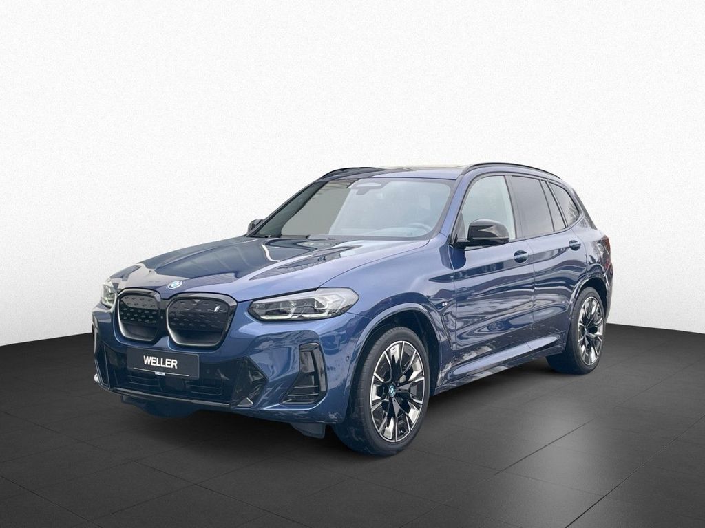 BMW iX3 2024
