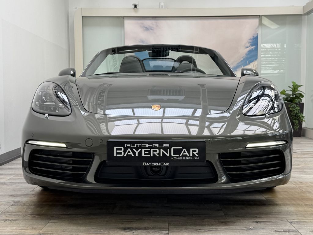 Porsche Boxster 2025