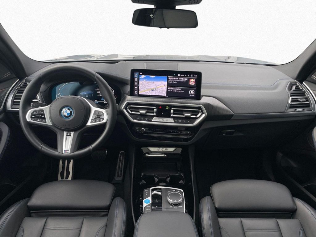 BMW iX3 2024