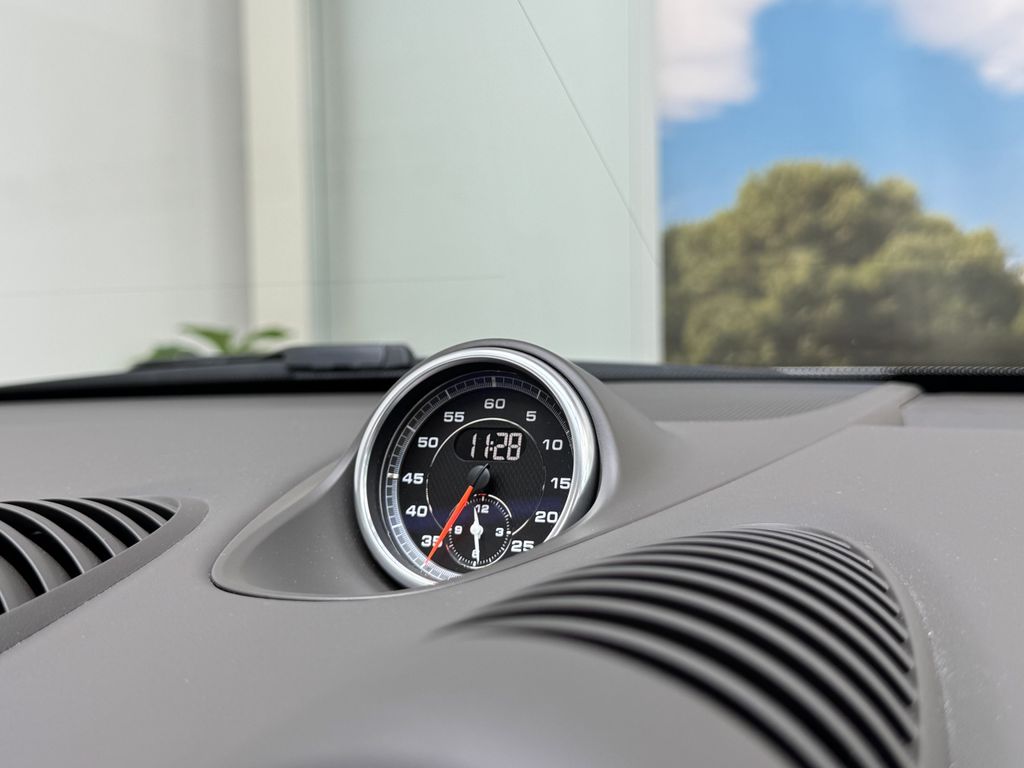 Porsche Boxster 2025