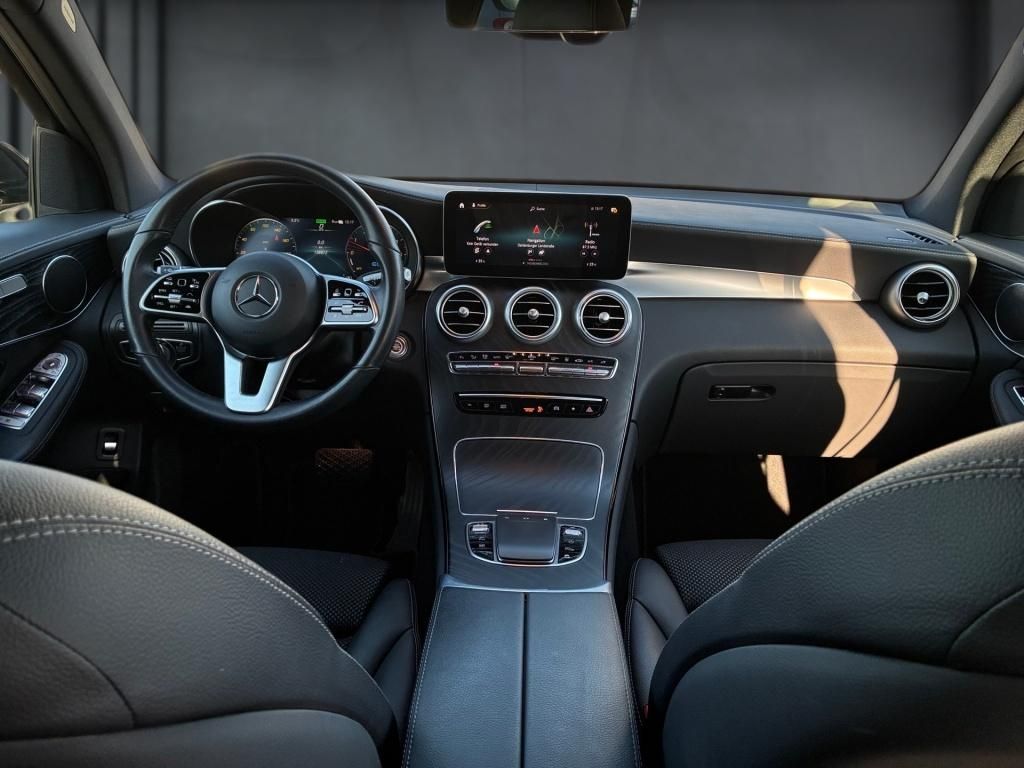 Mercedes-Benz GLC 300 2021