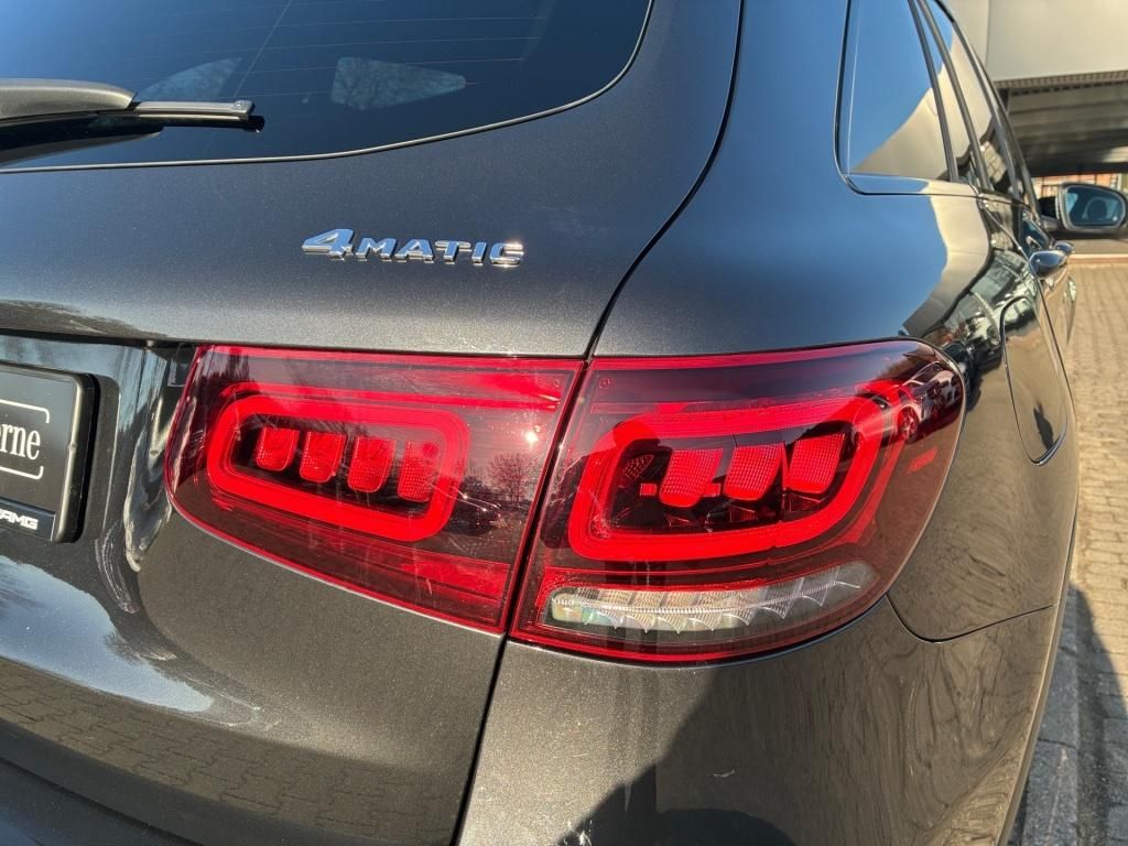 Mercedes-Benz GLC 300 2021