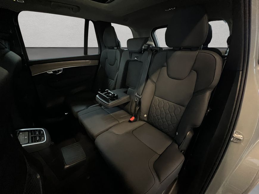 Volvo XC90 2025