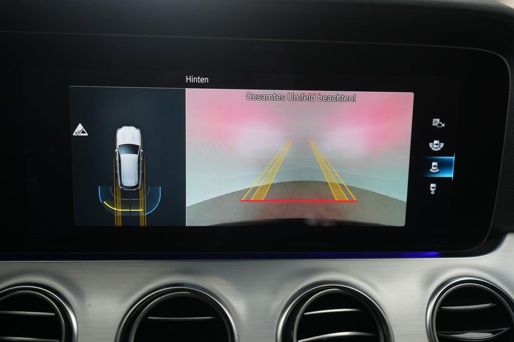 Mercedes-Benz E 220 2021