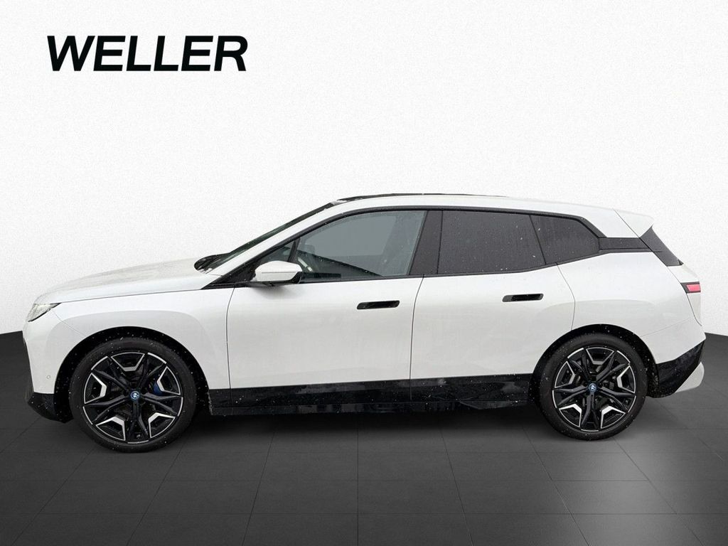 BMW iX 2023