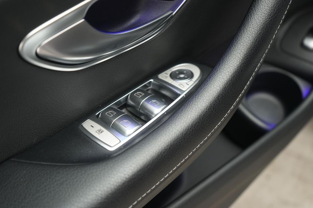 Mercedes-Benz E 220 2021